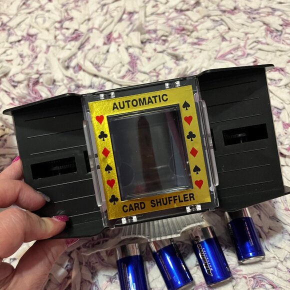 Casino 4 Deck Automatic Card Shuffler Like NEW with Batteries in Box - Picture 4 of 9